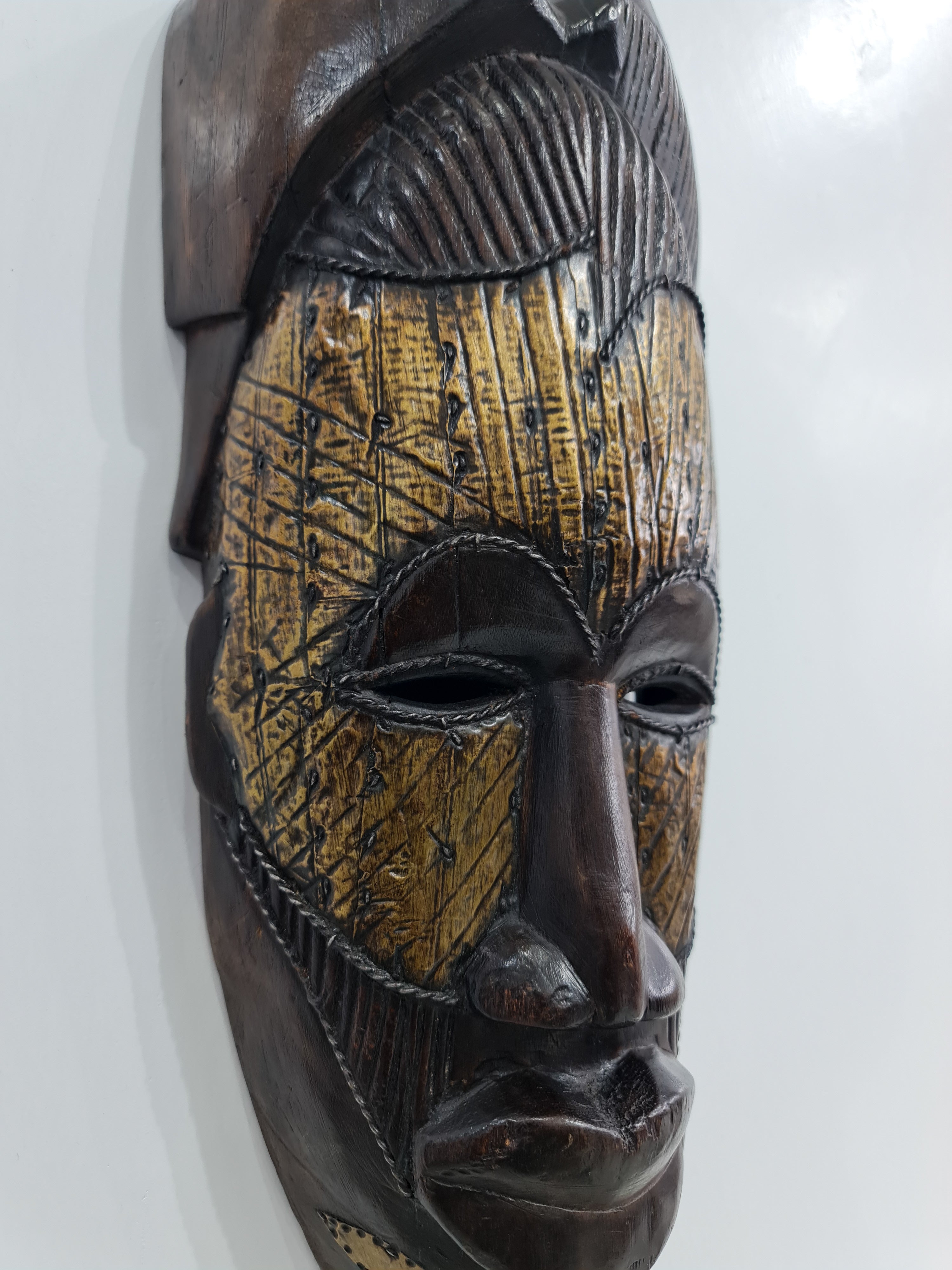 LNG Tikar Bronze Mask
