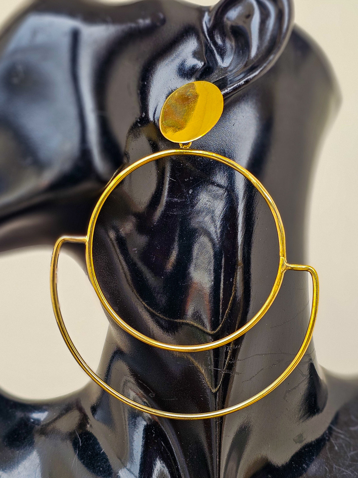 Femme élégante brass earrings